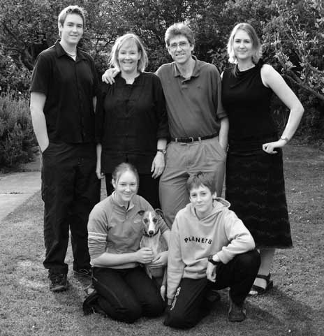 The Cloake's photographed by Simon Woolf in 2003